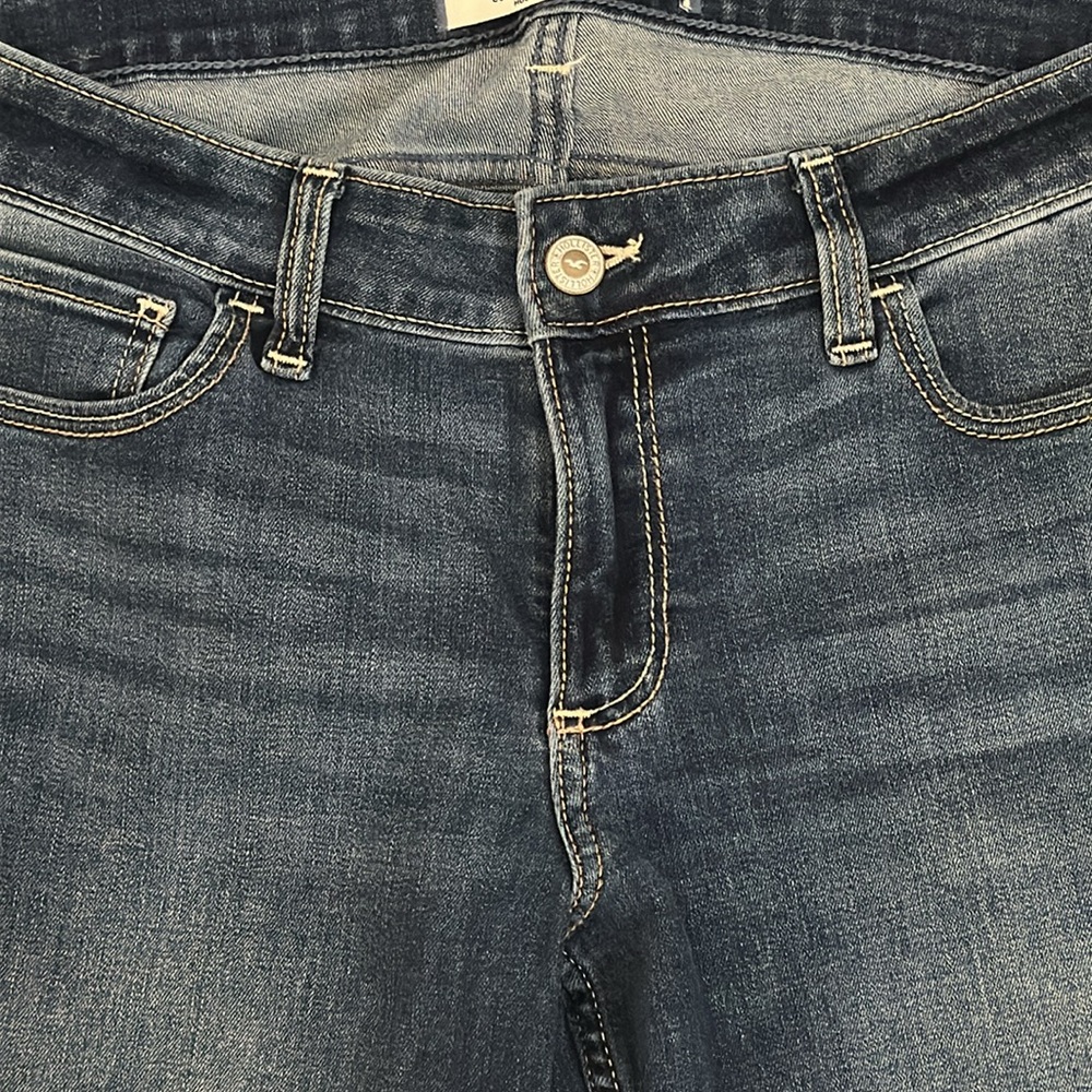Hollister Women's Curvy Skinny Blue Jeans size 29S. Low Rise. - Picture 4 of 6
